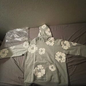 GREY DENIM TEARS SWEATER